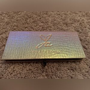 Anastasia BH eyeshadow palette